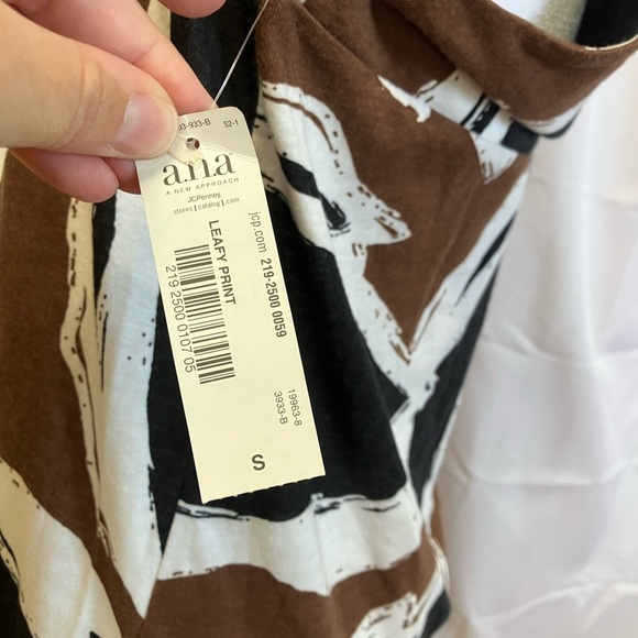 a.n.a Black and White Sleeveless Halter Midi Sundress - Picture 3 of 10